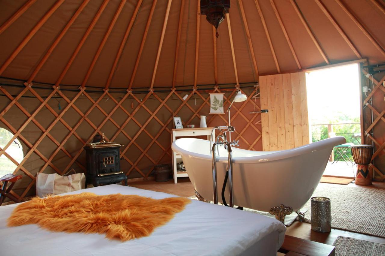 Готель Cerchio Del Desiderio Glamping Retreat Пескара Екстер'єр фото
