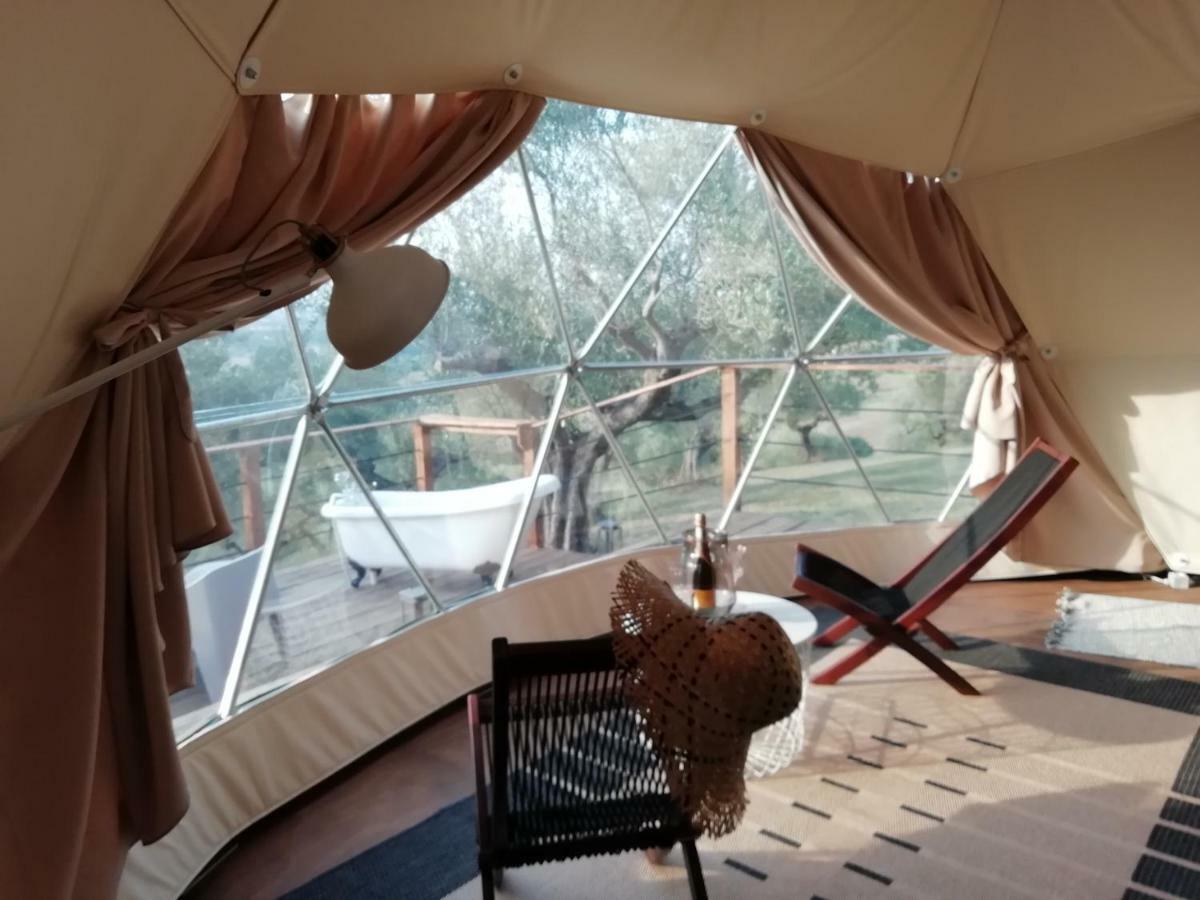Готель Cerchio Del Desiderio Glamping Retreat Пескара Екстер'єр фото