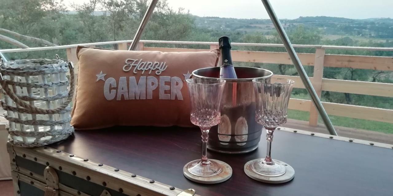 Готель Cerchio Del Desiderio Glamping Retreat Пескара Екстер'єр фото