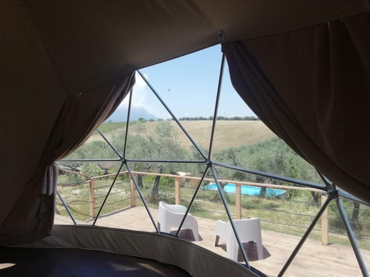 Готель Cerchio Del Desiderio Glamping Retreat Пескара Екстер'єр фото